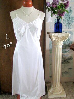 WHITE FULL SLIP, L, 40", VINTAGE SEARS SILKY SMOOTH NYLON, BELOW KNEE MIDI, EUC
